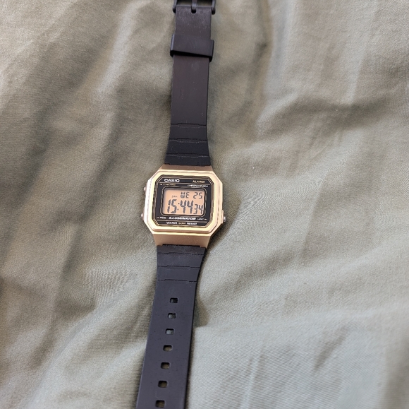 NWOT Casio watch - black and gold - Picture 2 of 3